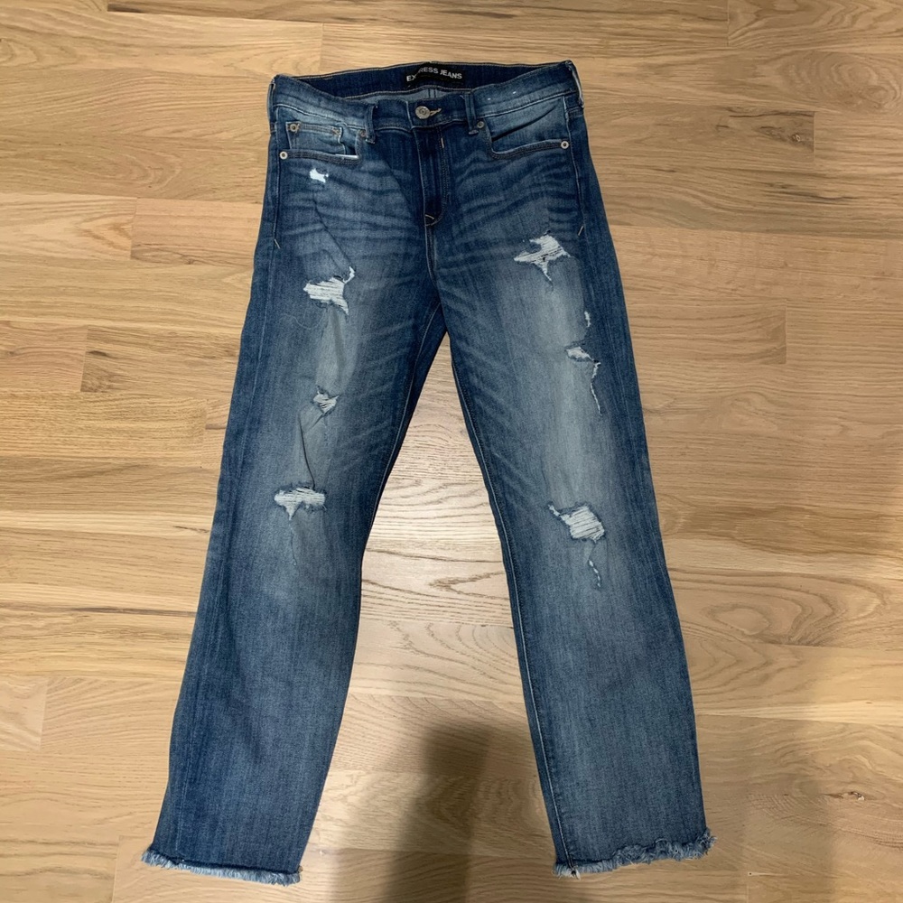 Express Distressed Jeans